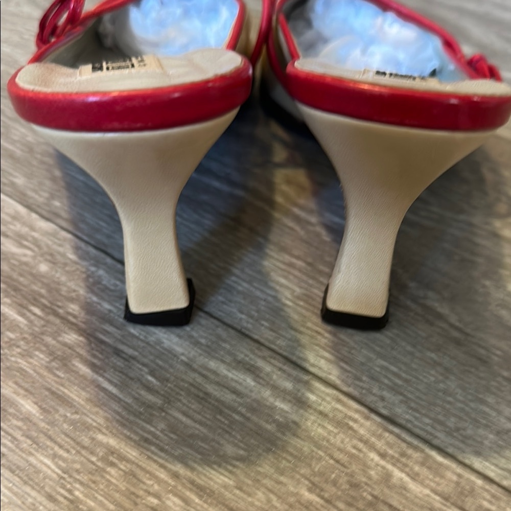 Saks Fifth Avenue Red and Cream Heels - Picture 6 of 10